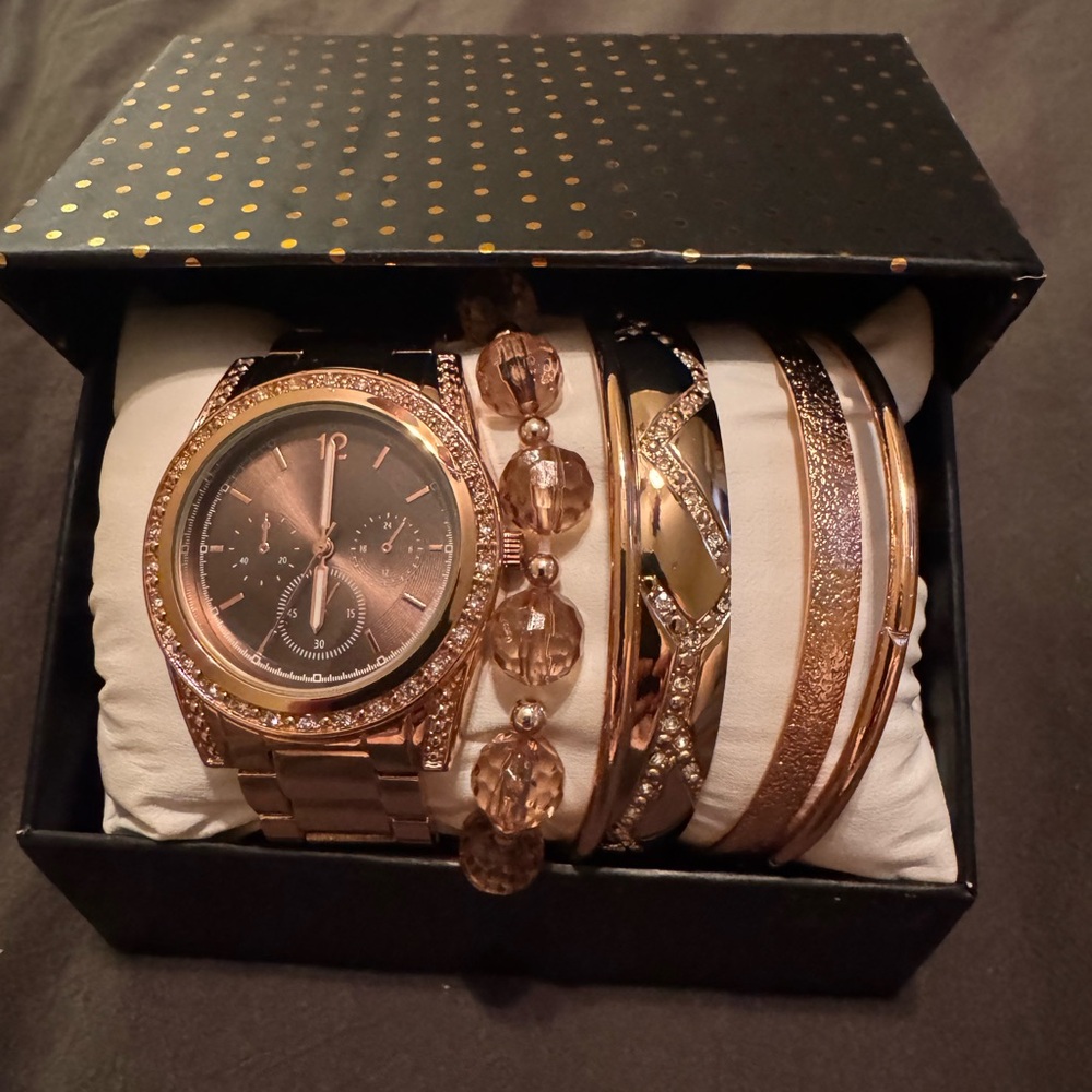 Elegant Rose Gold Watch and Bracelet Set